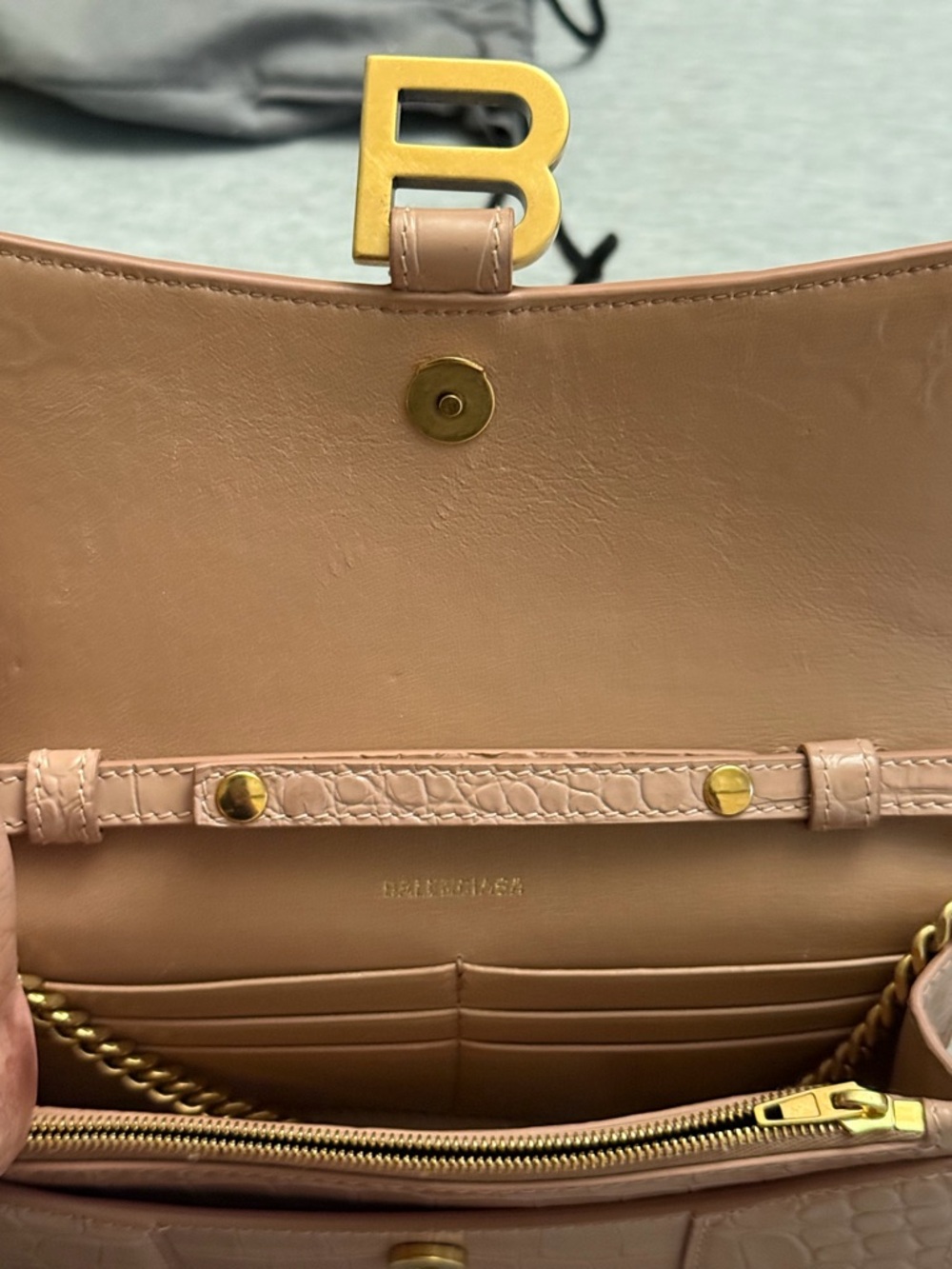 Balenciaga Blush Croc-Embossed B Clutch - Picture 5 of 11